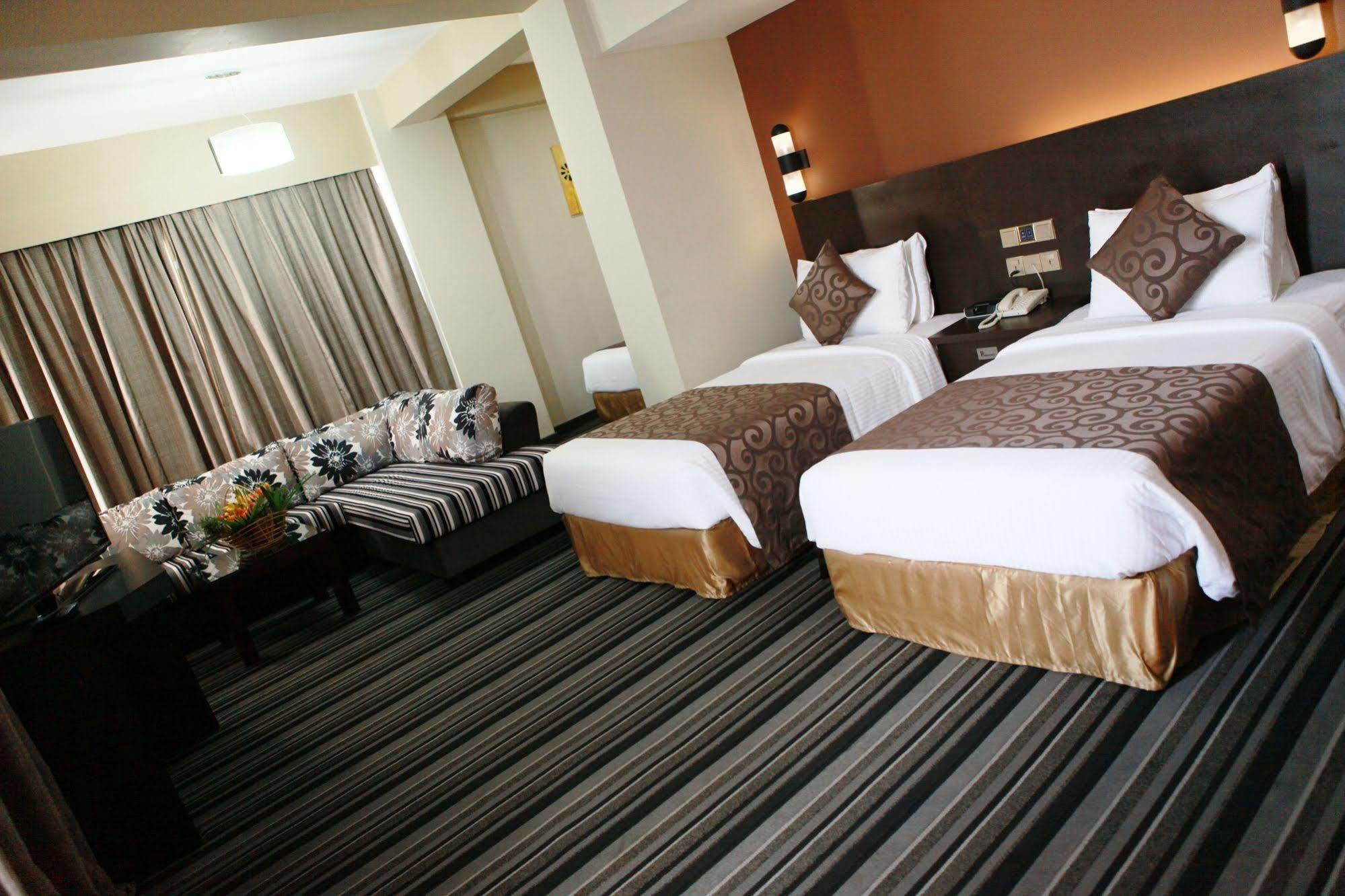 Pearl Grand Hotel Коломбо Екстер'єр фото